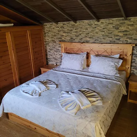 Bahaus 4*