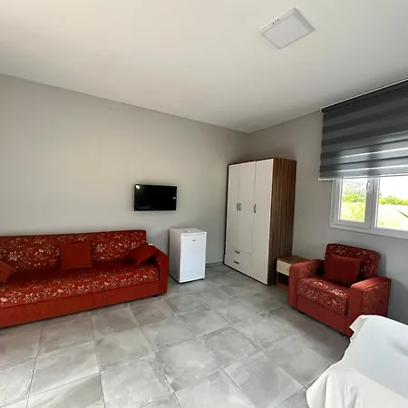 Ξενοδοχείο Bahaus 5*
